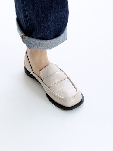 Rolling Backopen Loafer_Cream - MOL:pin - Modalova