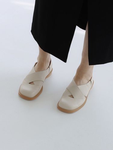 Hidden Loafer - MOL:pin - Modalova