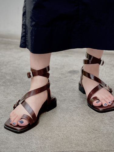 Root strap sandals - brown - cahaya - Modalova