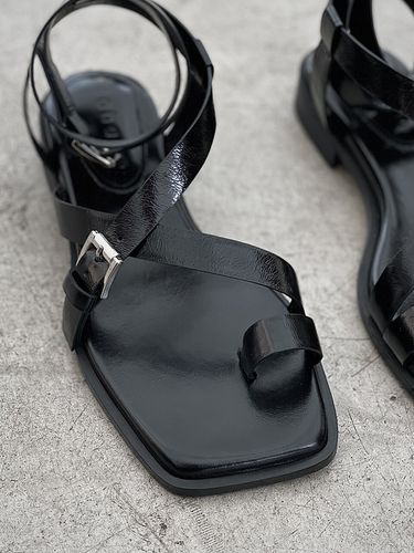 Root strap sandals - black - cahaya - Modalova