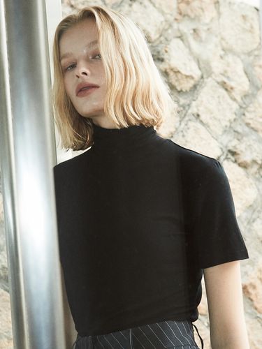 Turtleneck Half Sleeve Rayon T Shirt () - ouie - Modalova