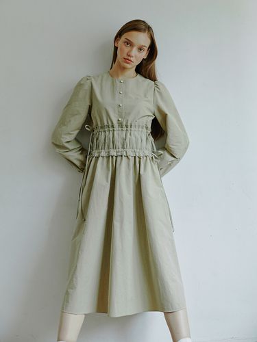 Waist Pleats String Dress_Khaki - ETMON - Modalova