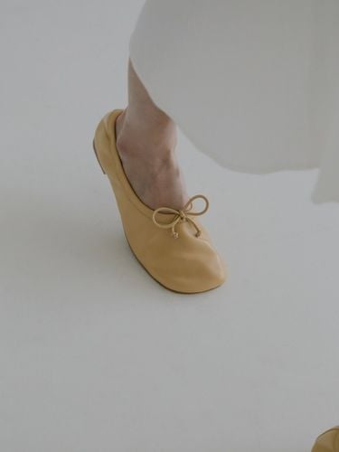 Rim034 Peanut Shoes (Yellow) - rimrim - Modalova