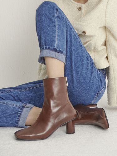 Stitch Ankle Boots - Brown - NONETHELESS - Modalova