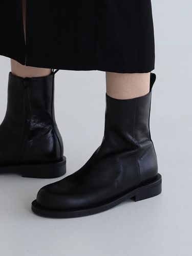 Bor Ankle Boots_Black - MOL:pin - Modalova