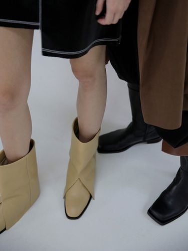 Alice Boots _Beige - SOFT SEOUL - Modalova