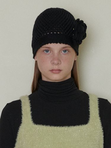 Handmade corsage beanie_ Black - FUNFROMFUN - Modalova