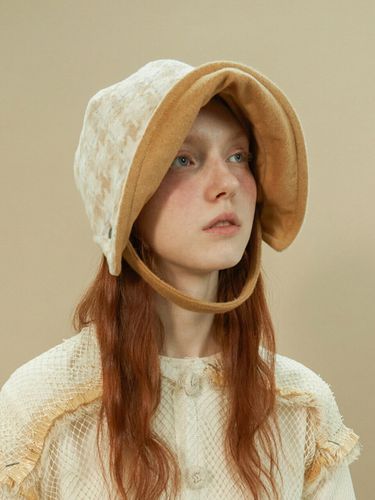 Reversible Strap Bonnet Hat - Camel - Brown Hat - Modalova