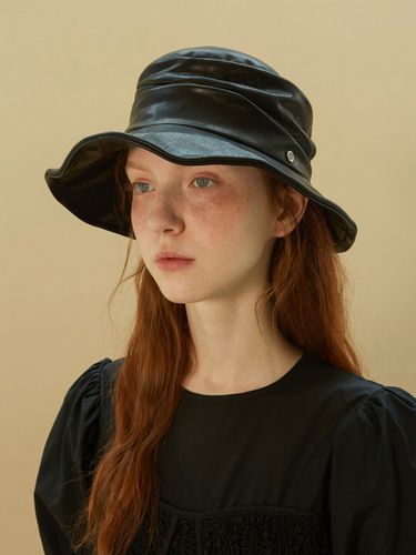 Avant-garde Lamb Skin Hat - Brown Hat - Modalova