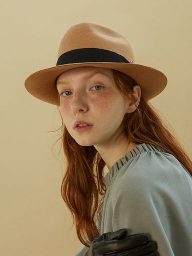 Trilby Fedora Hat - Milky Camel - Brown Hat - Modalova