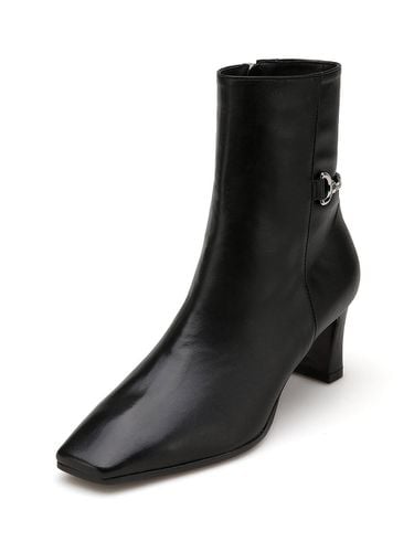 Gloria Chain Ankle Boots - amellie - Modalova