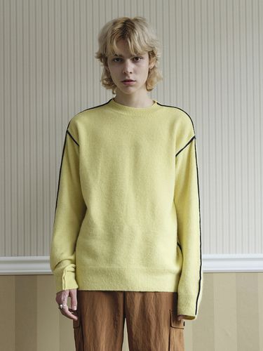 Contrast Trimmed Sweater Yellow / - YOUNGOH - Modalova