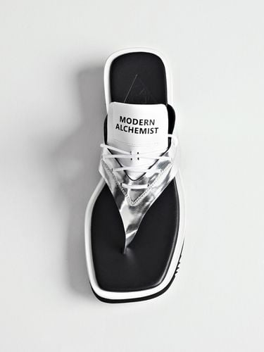 PROJECT 3. RE- 3RD FLIPFLOP - MODERN ALCHEMIST - Modalova