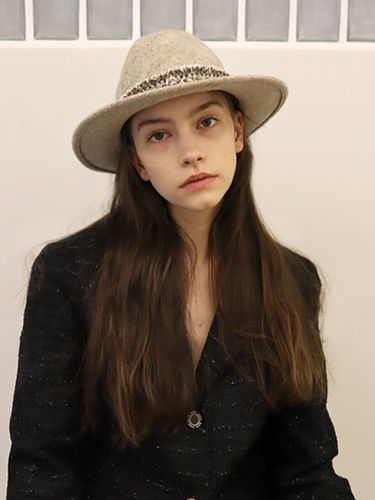 Wool Fedora Mocha - DAMAGE MNEMONIC - Modalova