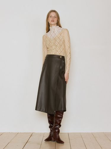 Vegan Leather Wrap Skirt_Brown - LEUNI - Modalova