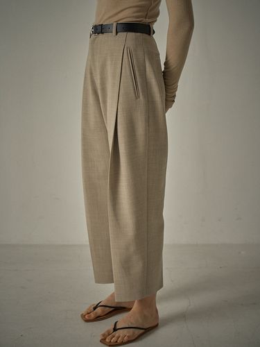 Round Wool Pants - FACADE PATTERN - Modalova