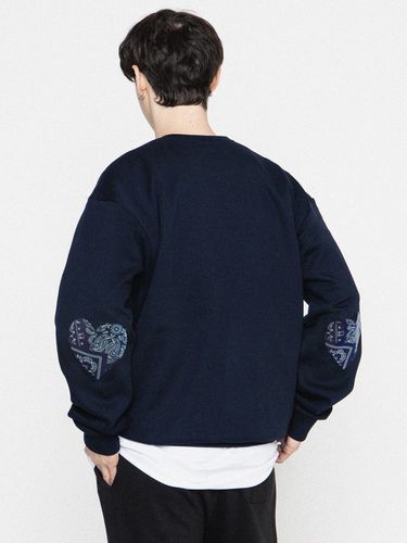 UNISEX] Elbow Paisley Heart Sweatshirt _ - GRAVER - Modalova