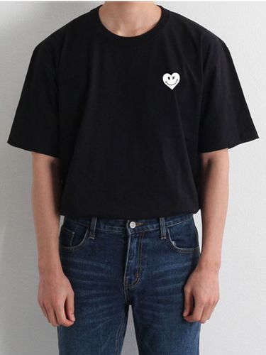 Unisex] White Heart Smile Short Sleeve T-shirt Black - GRAVER - Modalova