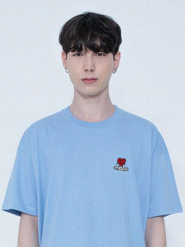 Heart Board Embroidery T-Shirt _ - GRAVER - Modalova