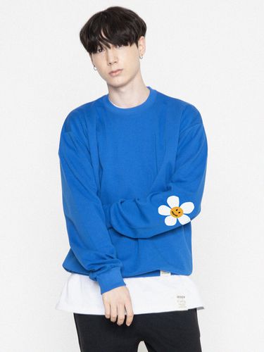 Elbow Flower Dot Sweatshirt () - GRAVER - Modalova