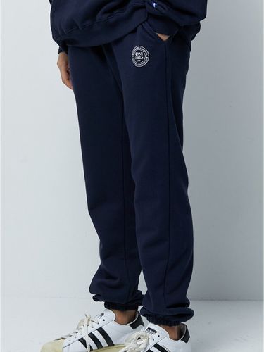 SUNNY HILLS LOGO SWEATPANTS (NAVY) - STAFFONLY - Modalova