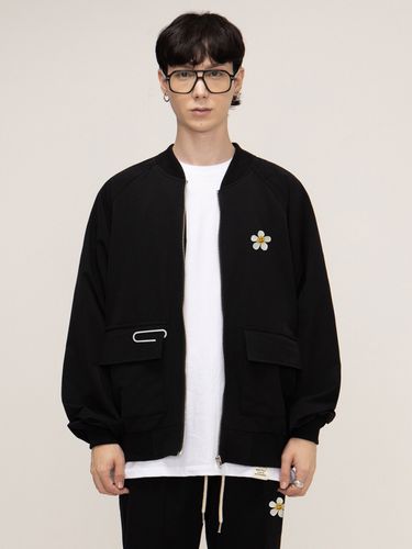 UNISEX] White Flower Clip MA-1 Jacket - GRAVER - Modalova