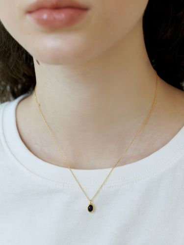 Silver] Mini Oval Onyx Necklace - LOVE ME MONSTER - Modalova