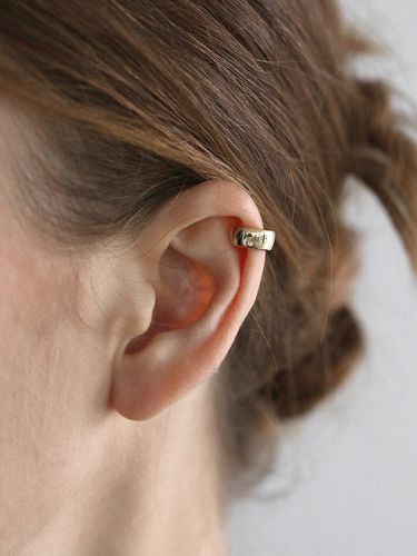 Basic Mini Ear Cuff Earring - LAZYDAWN - Modalova