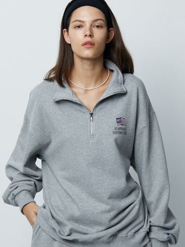 Flag Logo Half Zip-Up Sweatshirt _ - STAFFONLY - Modalova