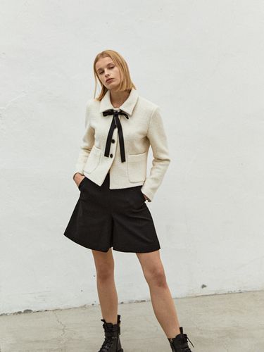 Wide Wool Shorts (Black) - LETQSTUDIO - Modalova