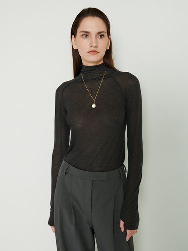 Maja Raglan High-Neck Top_Charcoal - OSTKAKA - Modalova