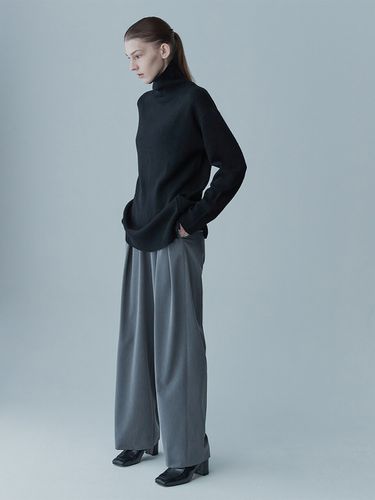 Cashmere Blend Turtleneck Sweater_Black - RE RHEE - Modalova