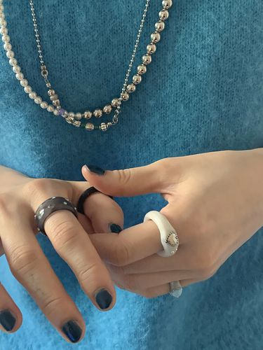 White Heart Motif Ring - nff - Modalova