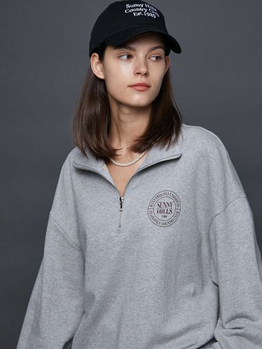 Sunny Hills Logo Half Zip-Up - STAFFONLY - Modalova