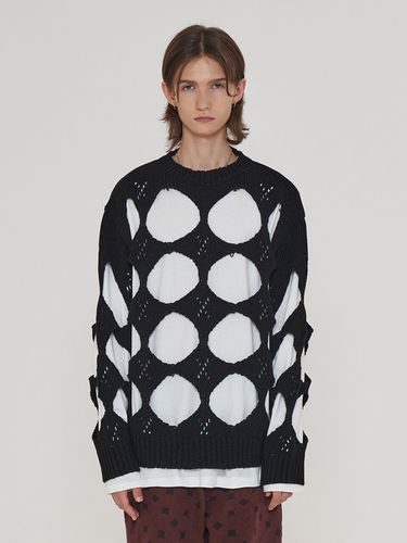 Hole Argyle Round Knit (Black) - UNALLOYED - Modalova