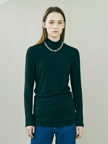 Wool Side Shirring T-Shirt (Black) - Nouve - Modalova