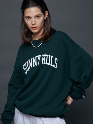 Sunny Hills Arch Sweatshirts Green - STAFFONLY - Modalova