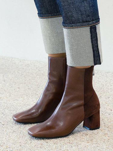 Basic middle boots Brown - NONETHELESS - Modalova