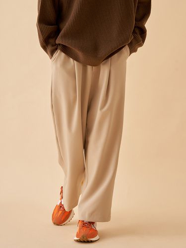 One Tuck Crop Wide Pants_Beige - PaperBoy - Modalova