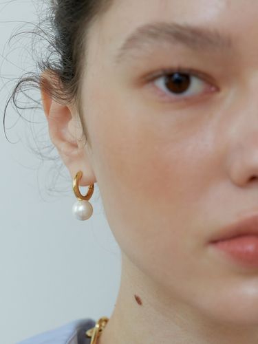 Chic Pearl Ring Earrings - LOVE ME MONSTER - Modalova