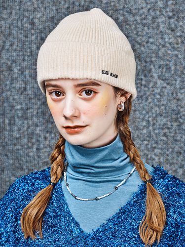 PASTEL BEIGE BEANIE - ELKE BLOEM - Modalova