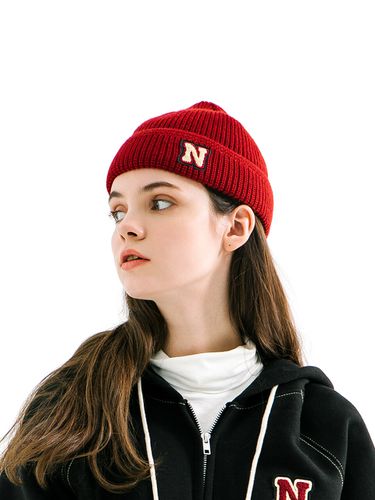 N-Logo Beanie - Red - NORDIC ISLAND - Modalova