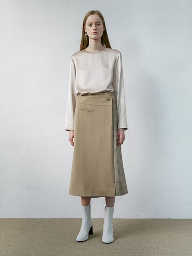 A-Line Wrap Skirt (Beige) - LEUNI - Modalova