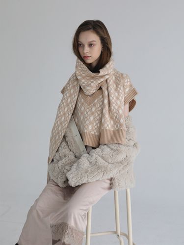 Jacquard Knit Muffler - Beige - SOFT SEOUL - Modalova