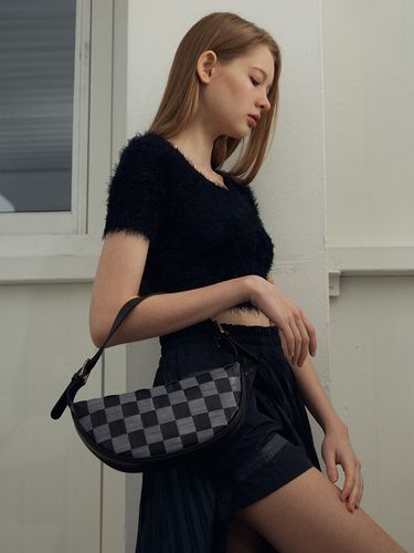 Croissant Shoulder Bag - doublequotes - Modalova