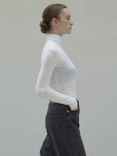 Soft Turtleneck Knit Top - NICK&NICOLE - Modalova