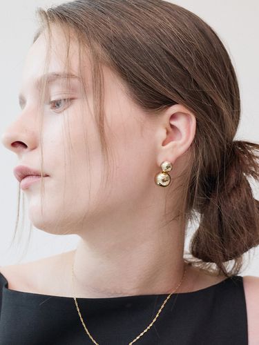 Dangle ball earrings ver.1 - L U I R E - Modalova