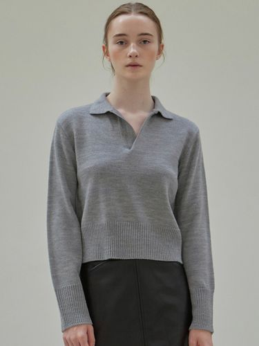 Open Collar Loose Knit Top (Gray) - NICK&NICOLE - Modalova