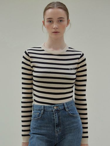 Stripe Slim Knit Top (Light Beige) - NICK&NICOLE - Modalova