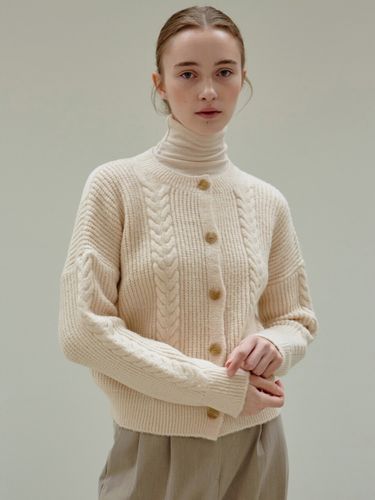 Cable Button Knit Cardigan () - NICK&NICOLE - Modalova